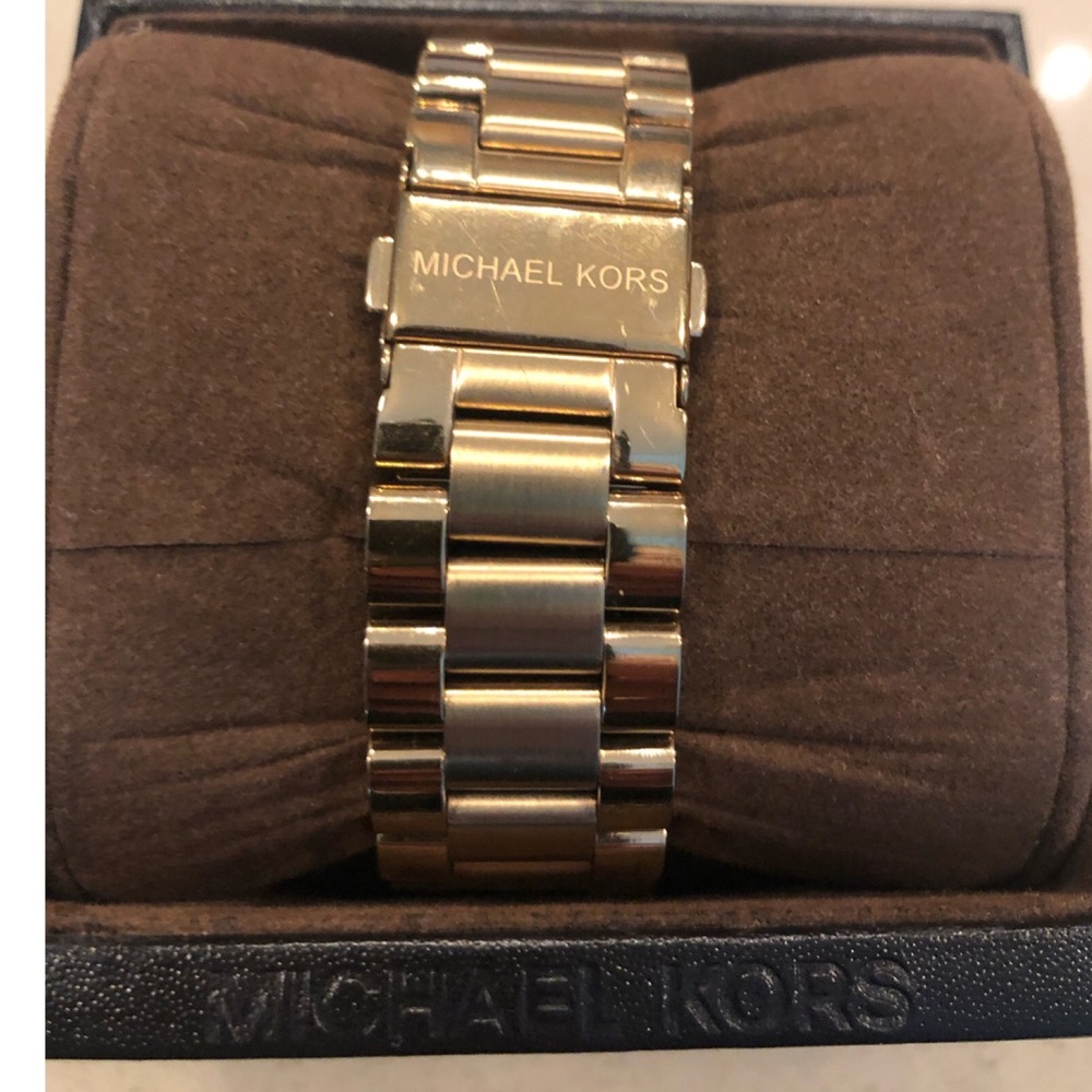 Michael Kors Women’s Bradshaw Watch MK 5605 - Picture 2 of 4